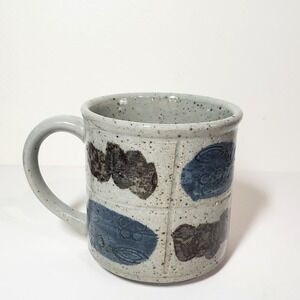 handmade studio art pottery mug made of speckled stoneware‎ abstract design